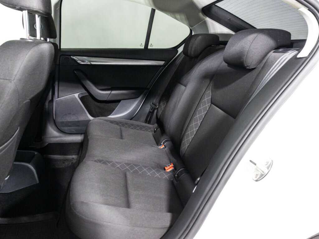 Купить Skoda Octavia, 2018, 76 083 км.. Фото: #9