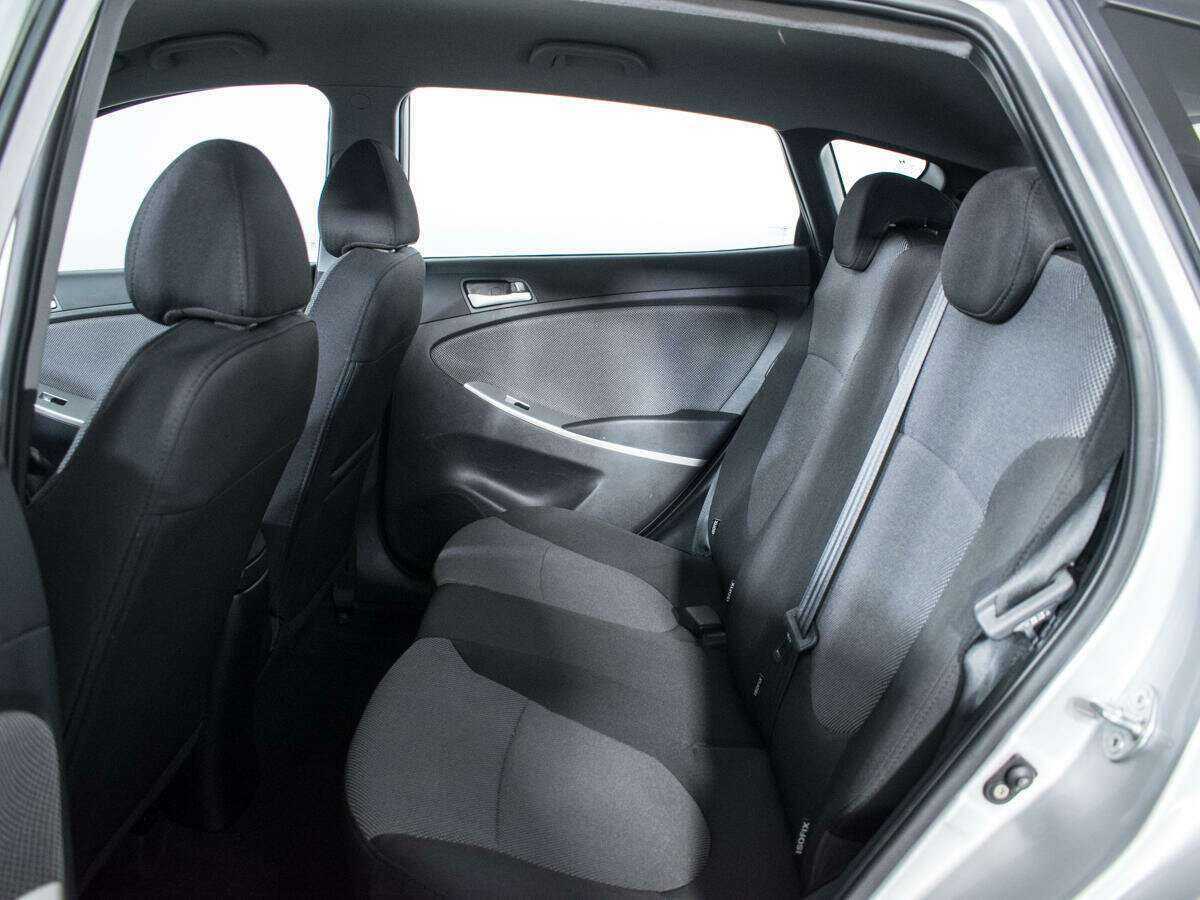 Купить Hyundai Solaris, 2012, 54 010 км.. Фото: #9