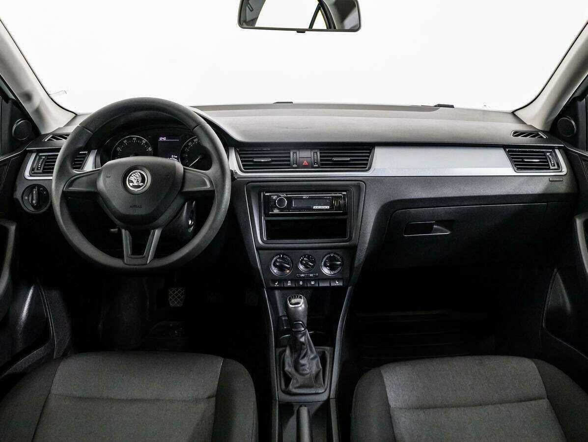 Купить Skoda Rapid, 2017, 81 872 км.. Фото: #10