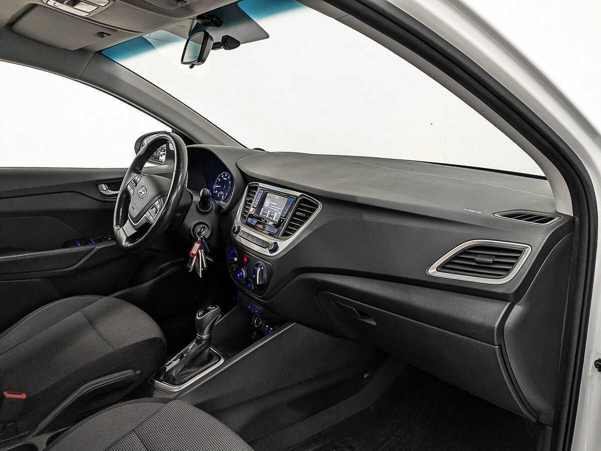 Купить Hyundai Solaris, 2017, 88 966 км.. Фото: #12