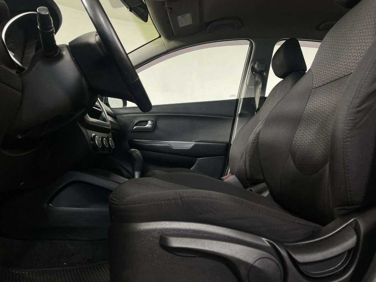 Купить Kia Rio, 2015, 162 419 км.. Фото: #9