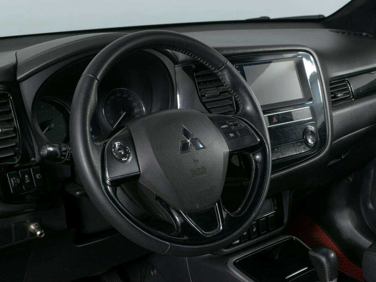 Купить Mitsubishi Outlander, 2018, 181 560 км.. Фото: #10