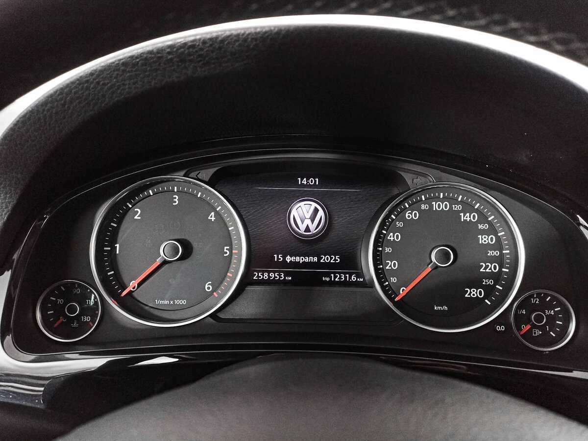 Купить Volkswagen Touareg, 2013, 258 936 км.. Фото: #9