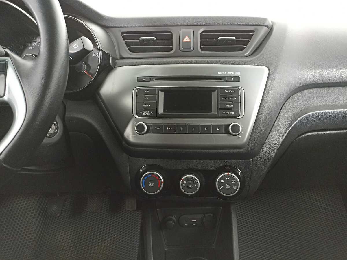 Купить Kia Rio, 2016, 177 792 км.. Фото: #14