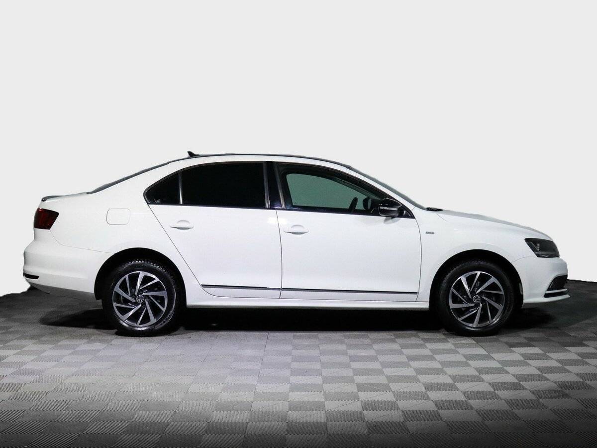 Купить Volkswagen Jetta, 2018, 126 419 км.. Фото: #3
