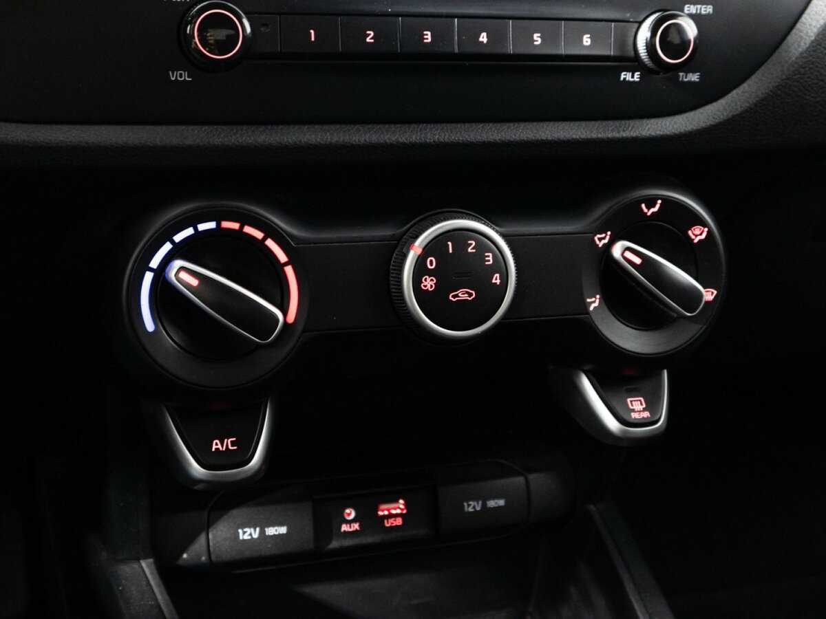 Купить Kia Rio, 2019, 90 257 км.. Фото: #15