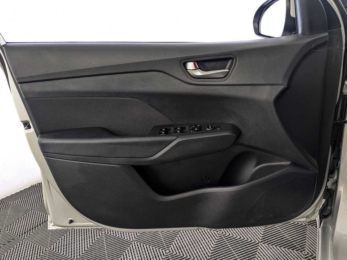 Купить Hyundai Solaris, 2019, 62 670 км.. Фото: #18