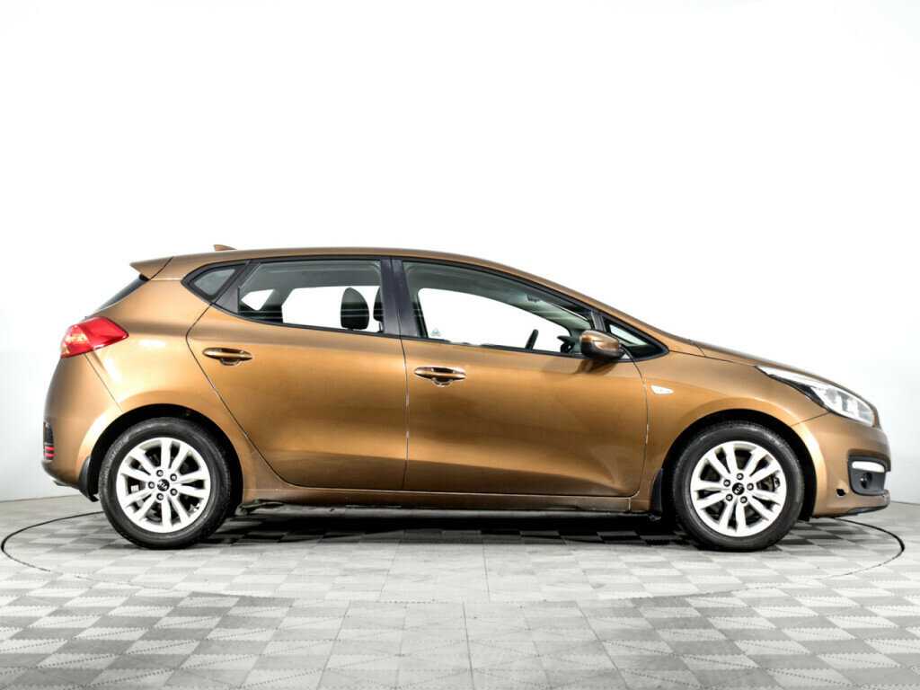 Купить Kia Ceed, 2017, 142 250 км.. Фото: #3