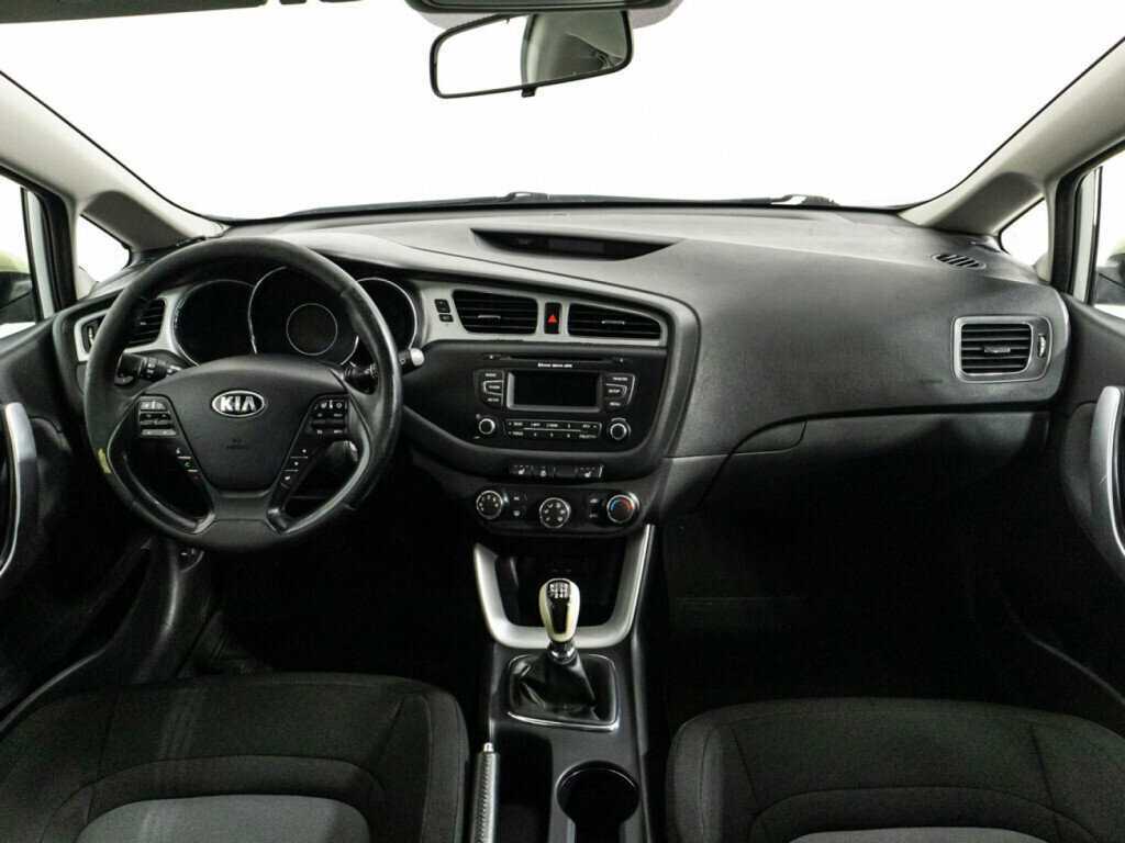 Купить Kia Ceed, 2012, 262 426 км.. Фото: #12