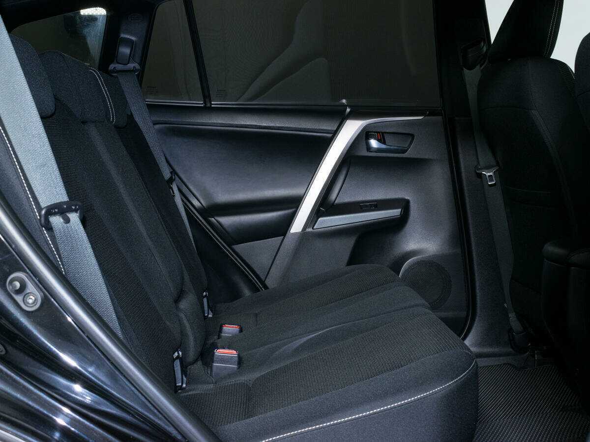 Купить Toyota RAV4, 2019, 35 218 км.. Фото: #11