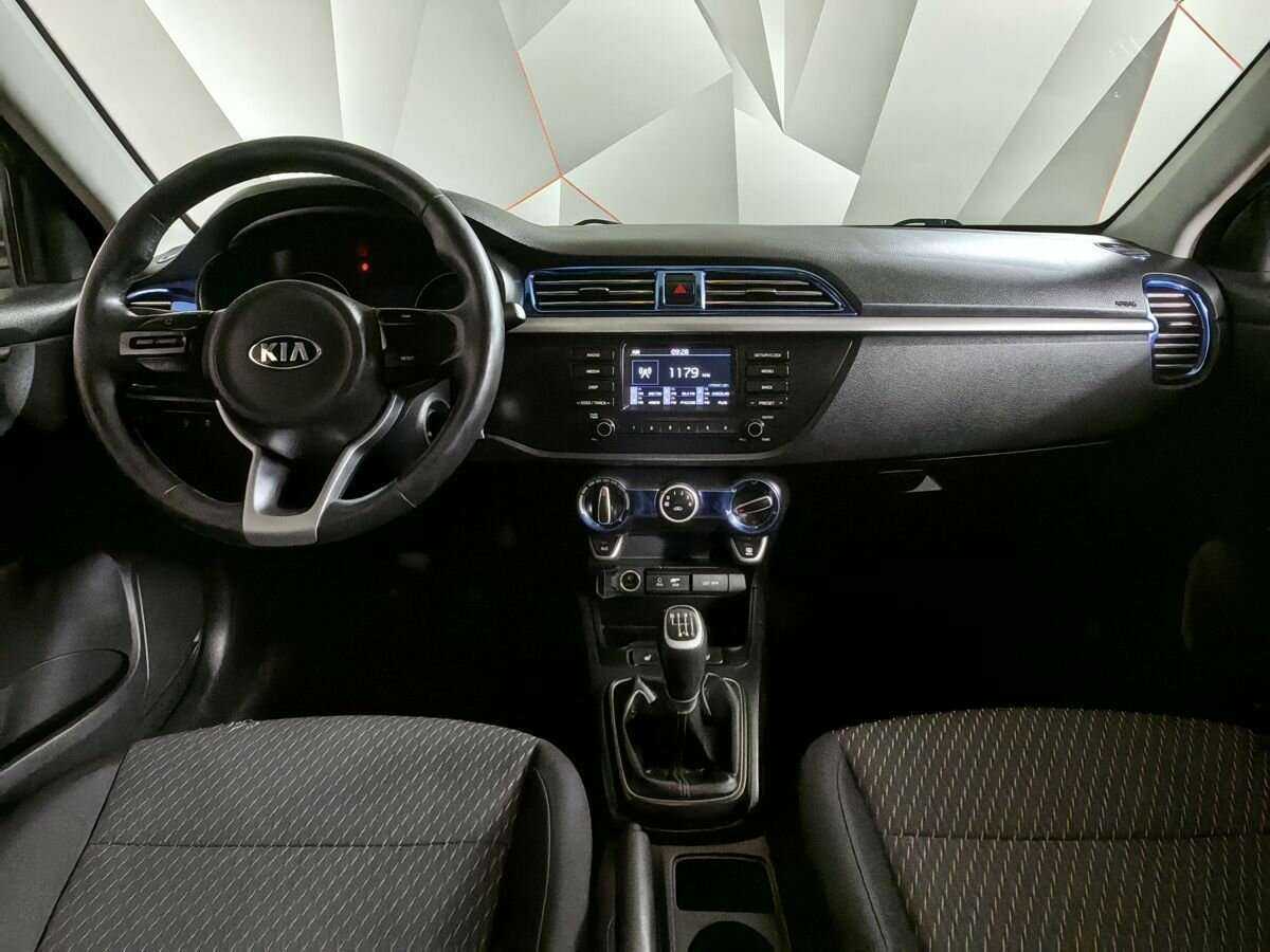 Купить Kia Rio, 2017, 239 531 км.. Фото: #9