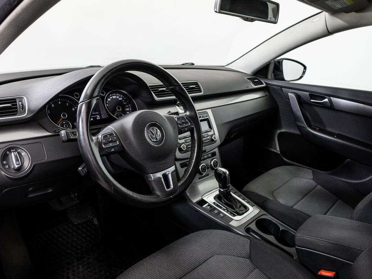 Купить Volkswagen Passat, 2012, 171 420 км.. Фото: #10