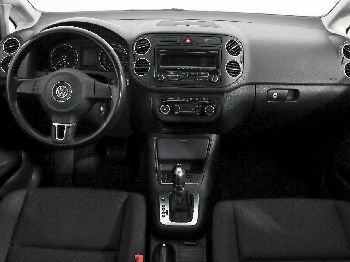 Купить Volkswagen Golf Plus, 2013, 143 156 км.. Фото: #10