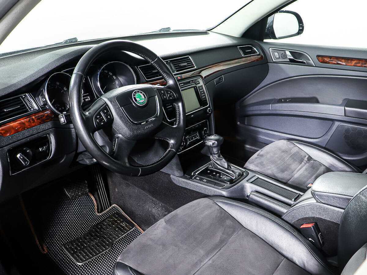 Купить Skoda Superb, 2012, 245 296 км.. Фото: #15