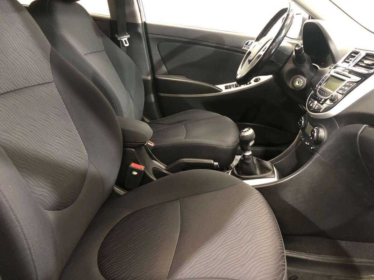 Купить Hyundai Solaris, 2014, 96 200 км.. Фото: #9