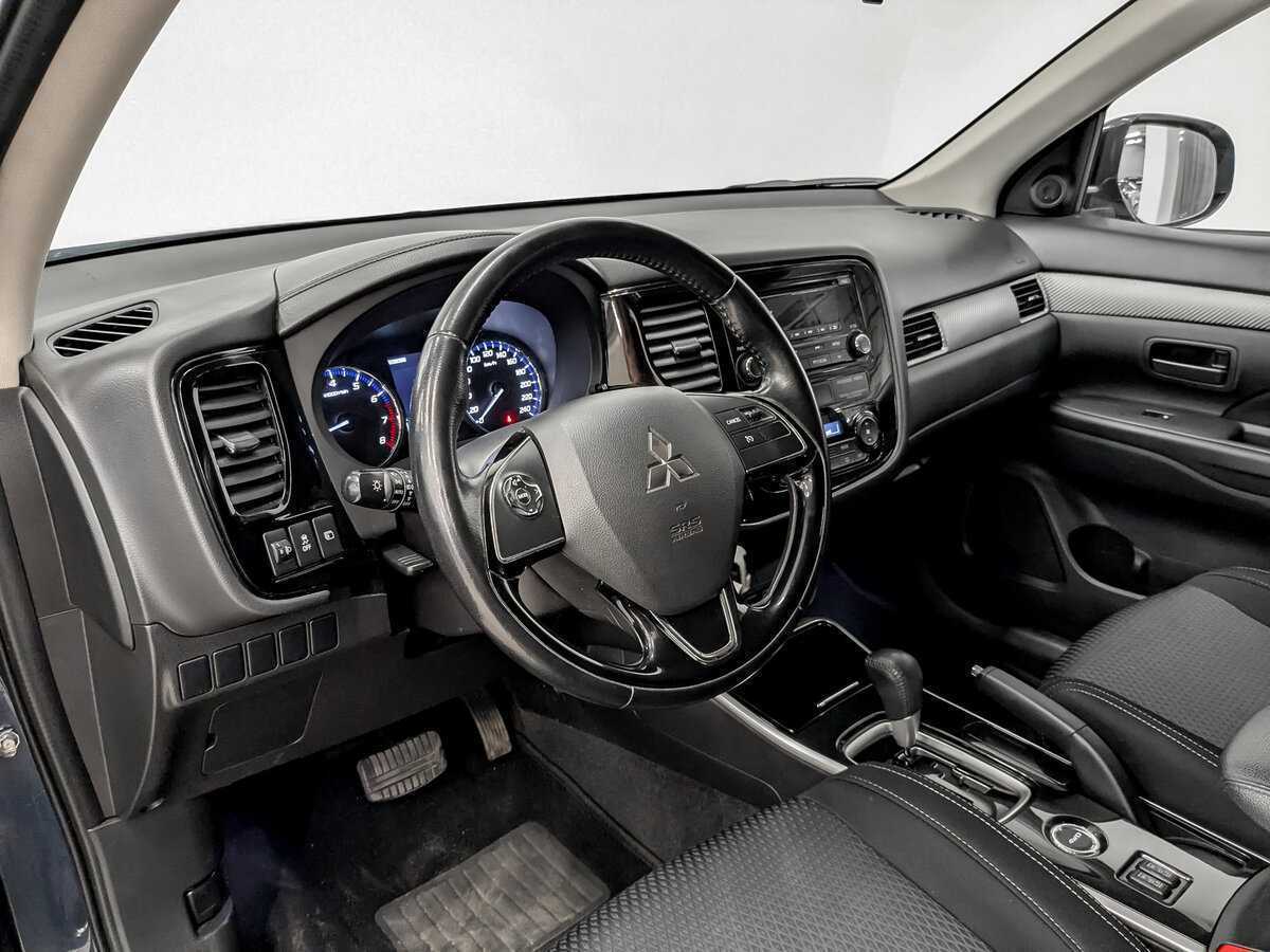 Купить Mitsubishi Outlander, 2017, 168 002 км.. Фото: #15