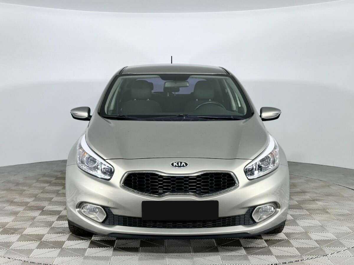 Купить Kia Ceed, 2014, 75 320 км.. Фото: #2
