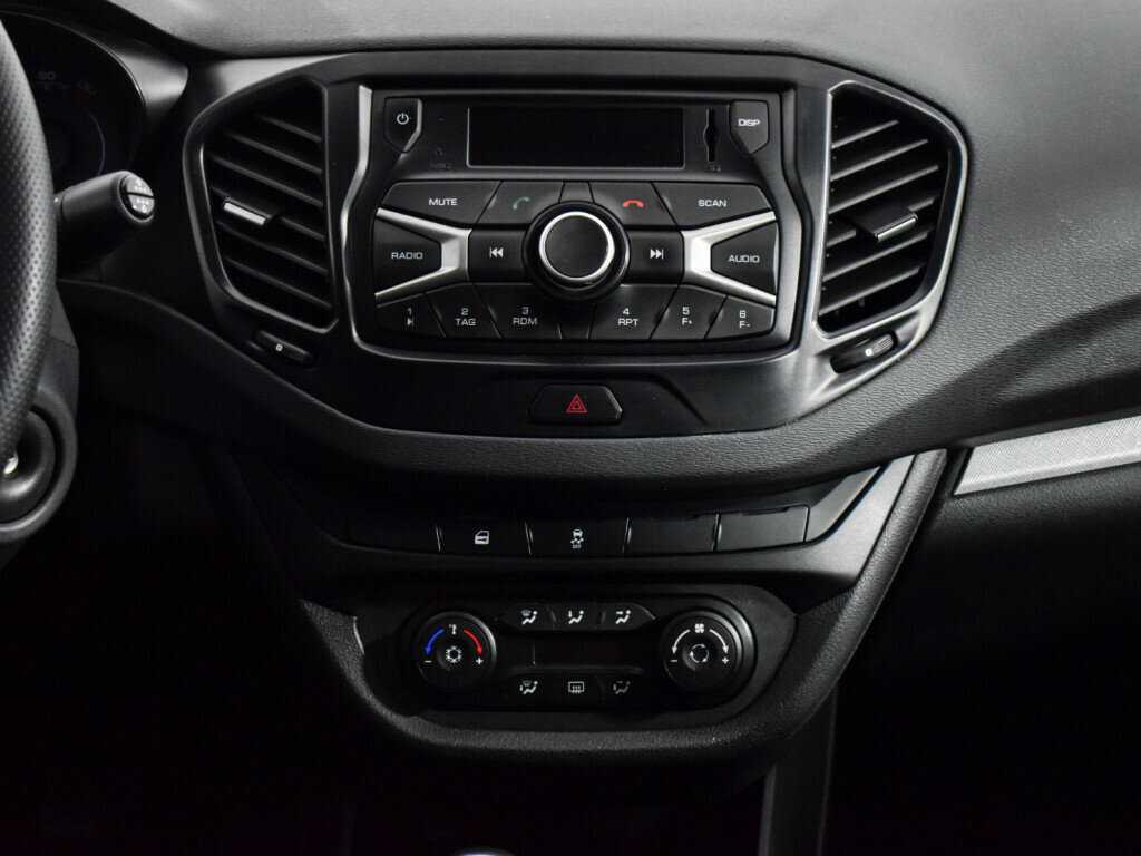 Купить Lada (ВАЗ) Vesta, 2017, 186 650 км.. Фото: #14