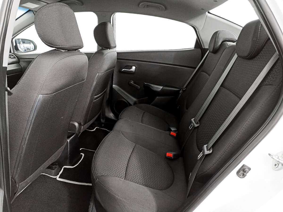 Купить Kia Rio, 2015, 95 379 км.. Фото: #7