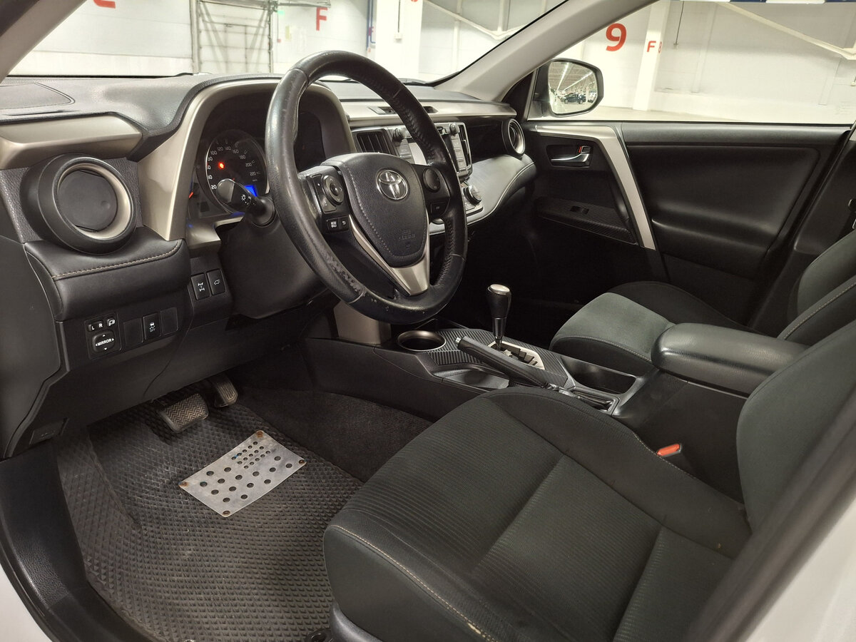 Купить Toyota RAV4, 2014, 141 969 км.. Фото: #15