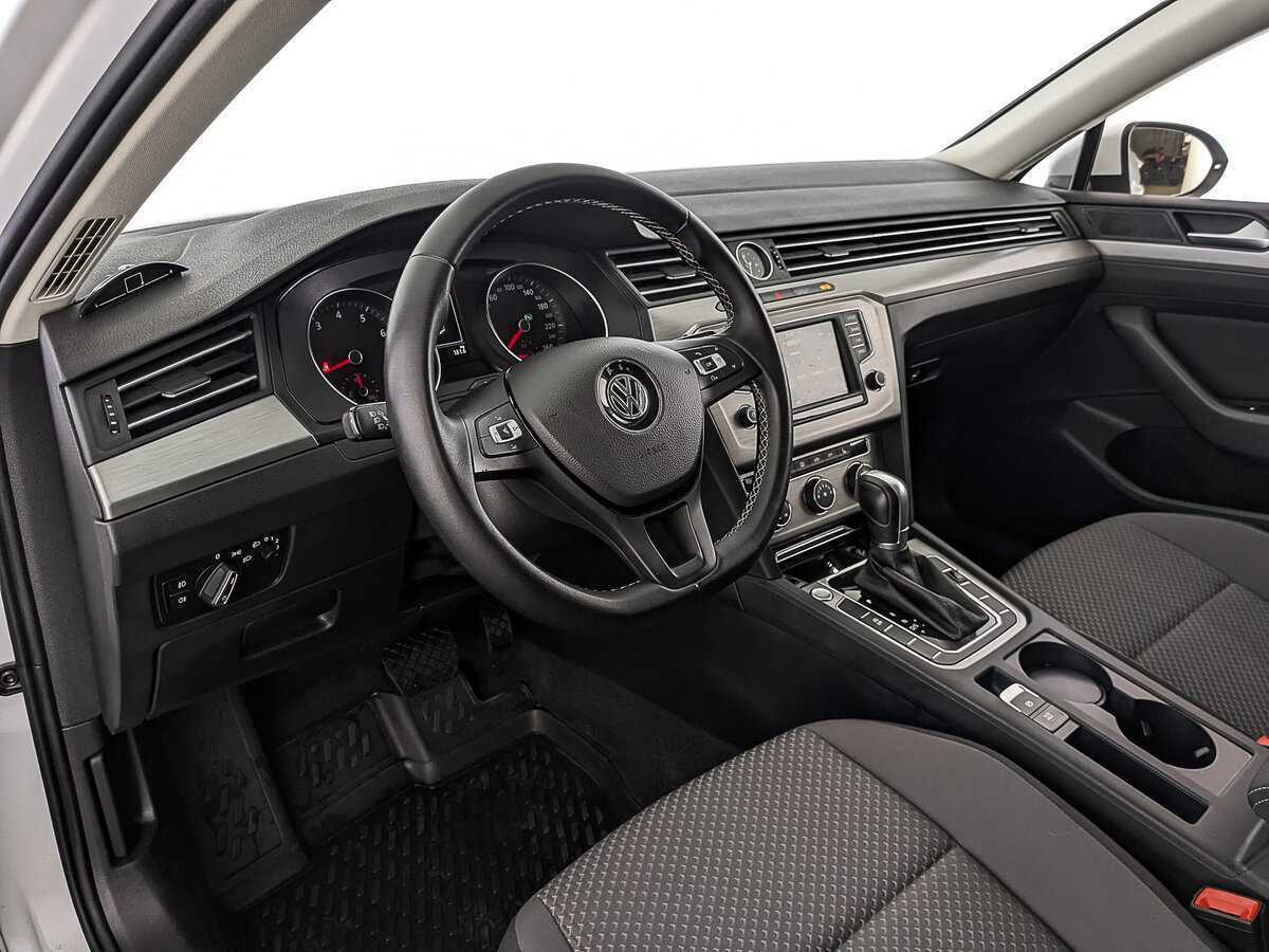 Купить Volkswagen Passat, 2017, 120 532 км.. Фото: #14
