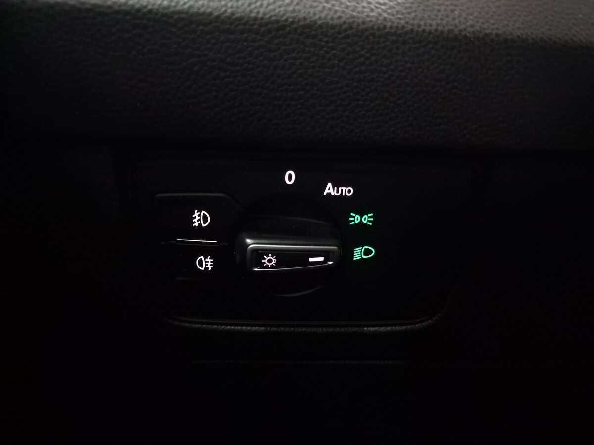 Купить Volkswagen Passat, 2015, 220 993 км.. Фото: #12