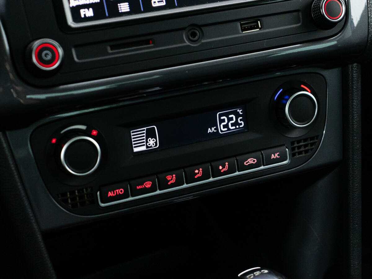 Купить Volkswagen Polo, 2018, 54 721 км.. Фото: #15