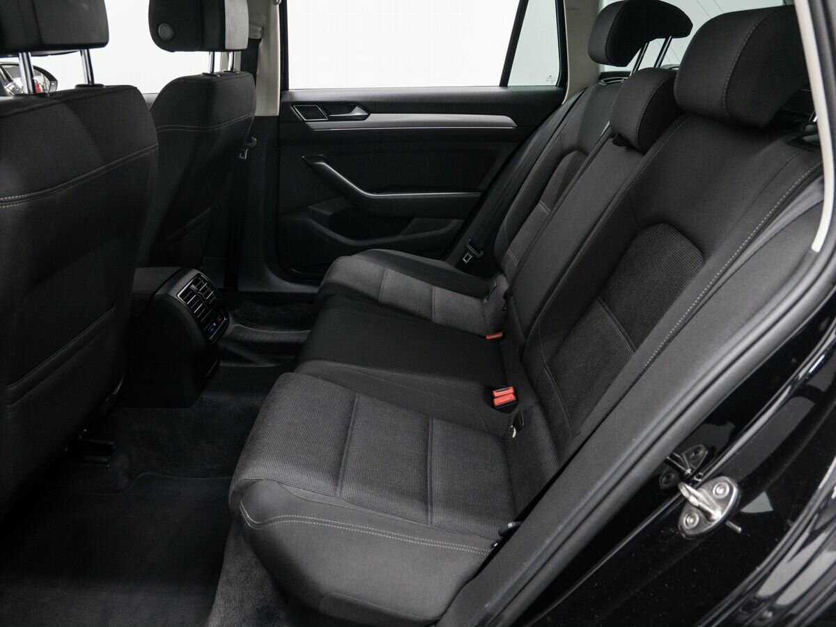 Купить Volkswagen Passat, 2018, 225 564 км.. Фото: #11