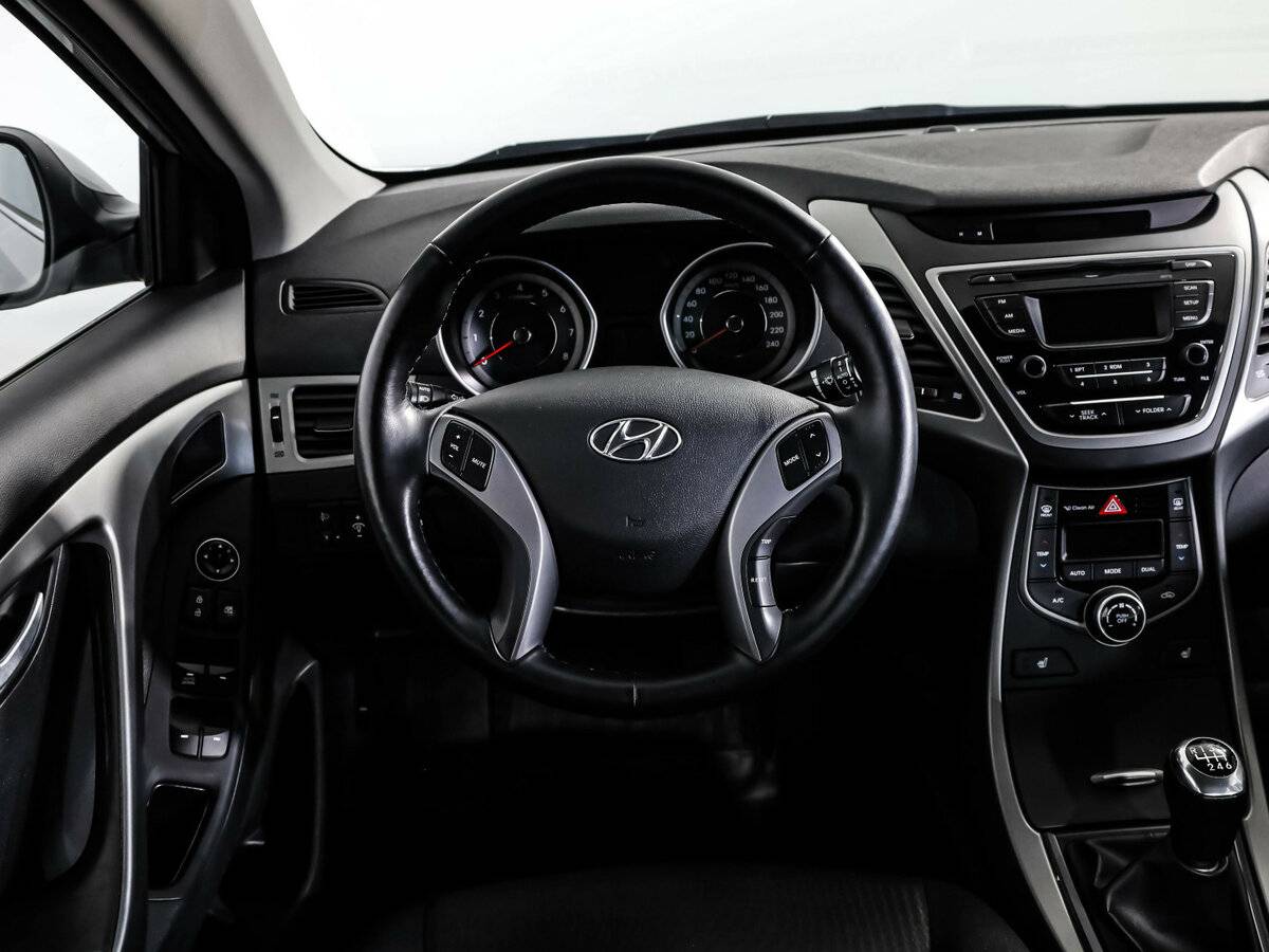 Купить Hyundai Elantra, 2015, 15 577 км.. Фото: #8