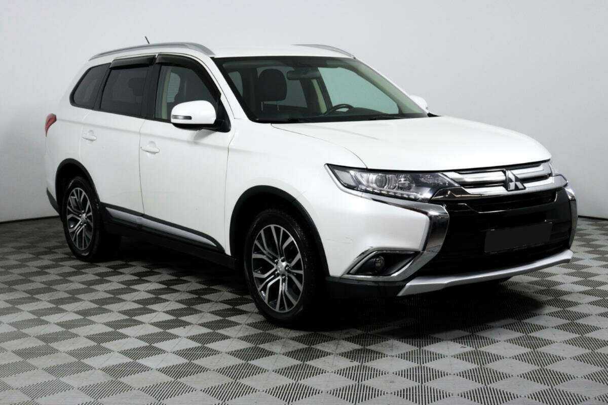 Купить Mitsubishi Outlander, 2015, 70 761 км.. Фото: #2