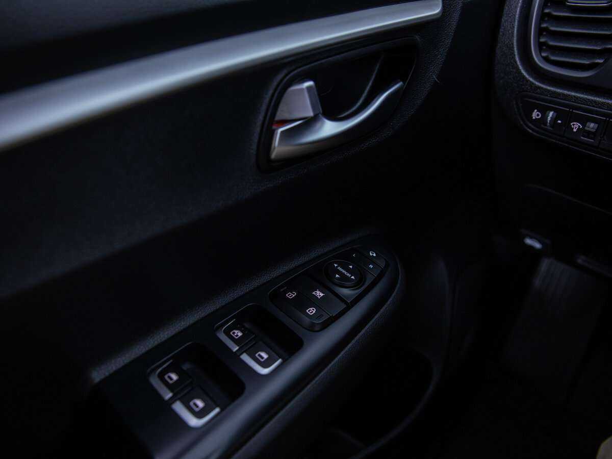 Купить Kia Rio, 2021, 42 345 км.. Фото: #11