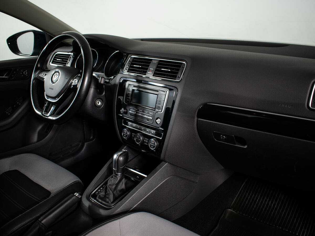 Купить Volkswagen Jetta, 2015, 97 915 км.. Фото: #8