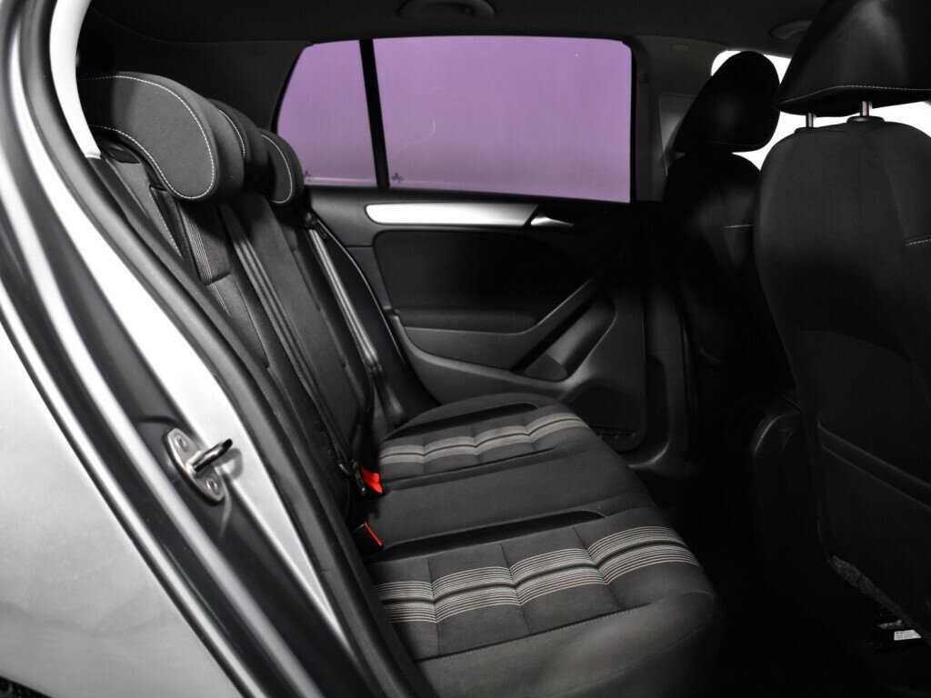 Купить Volkswagen Golf, 2012, 196 450 км.. Фото: #9