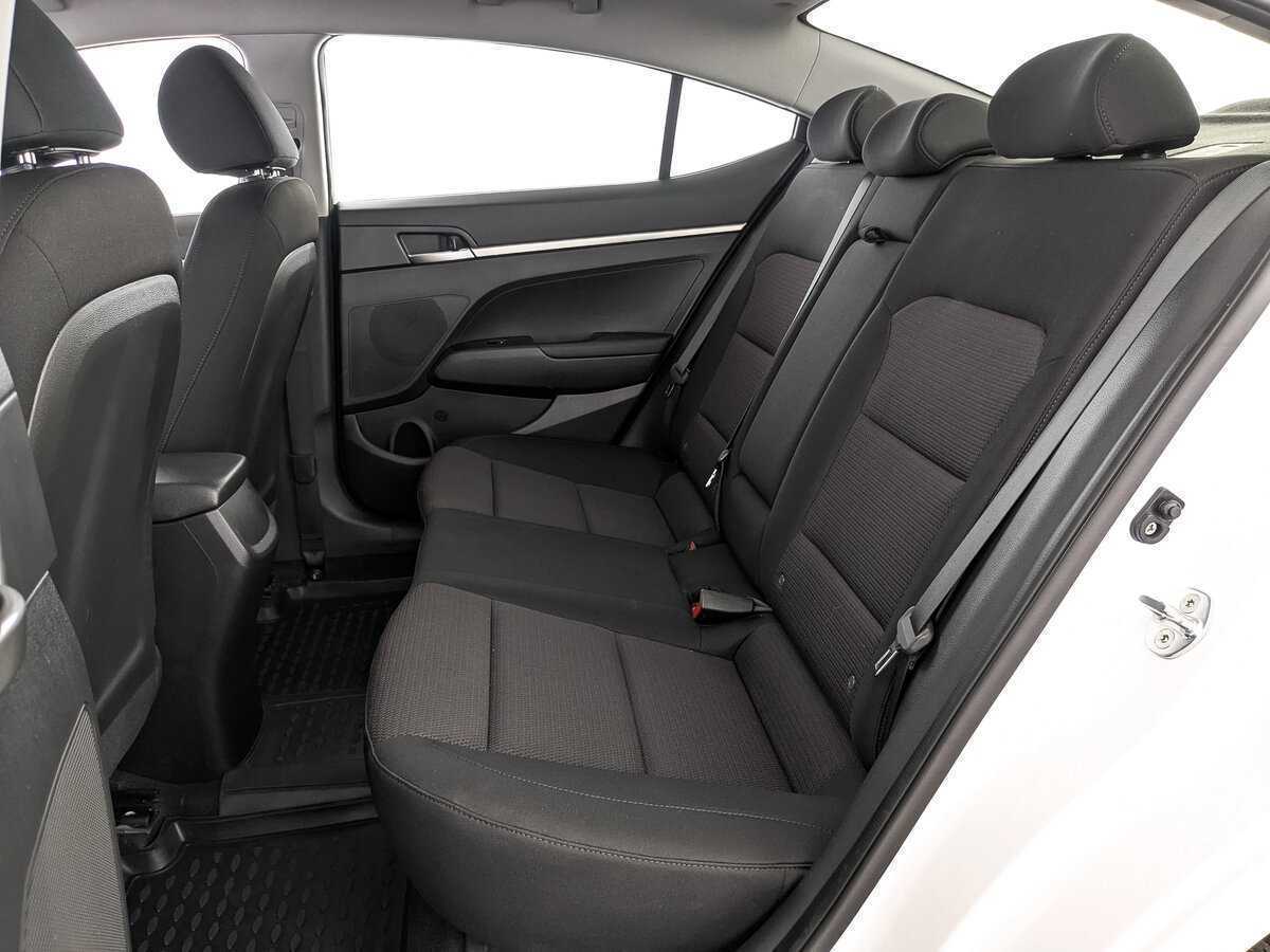 Купить Hyundai Elantra, 2019, 57 562 км.. Фото: #15