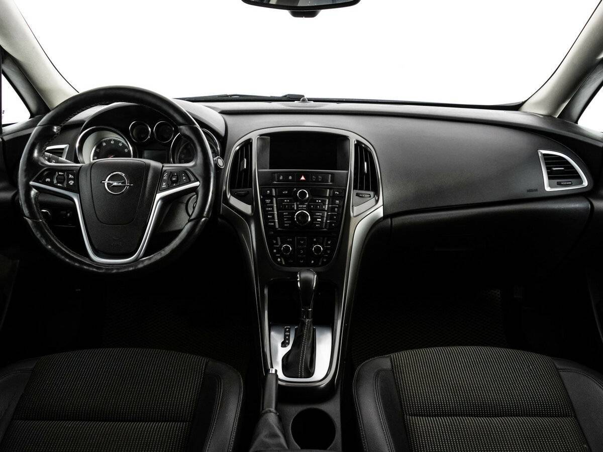Купить Opel Astra, 2012, 180 792 км.. Фото: #7