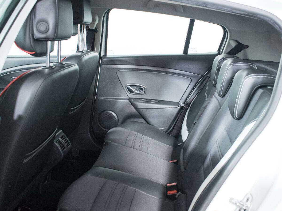 Купить Renault Megane, 2013, 105 233 км.. Фото: #9