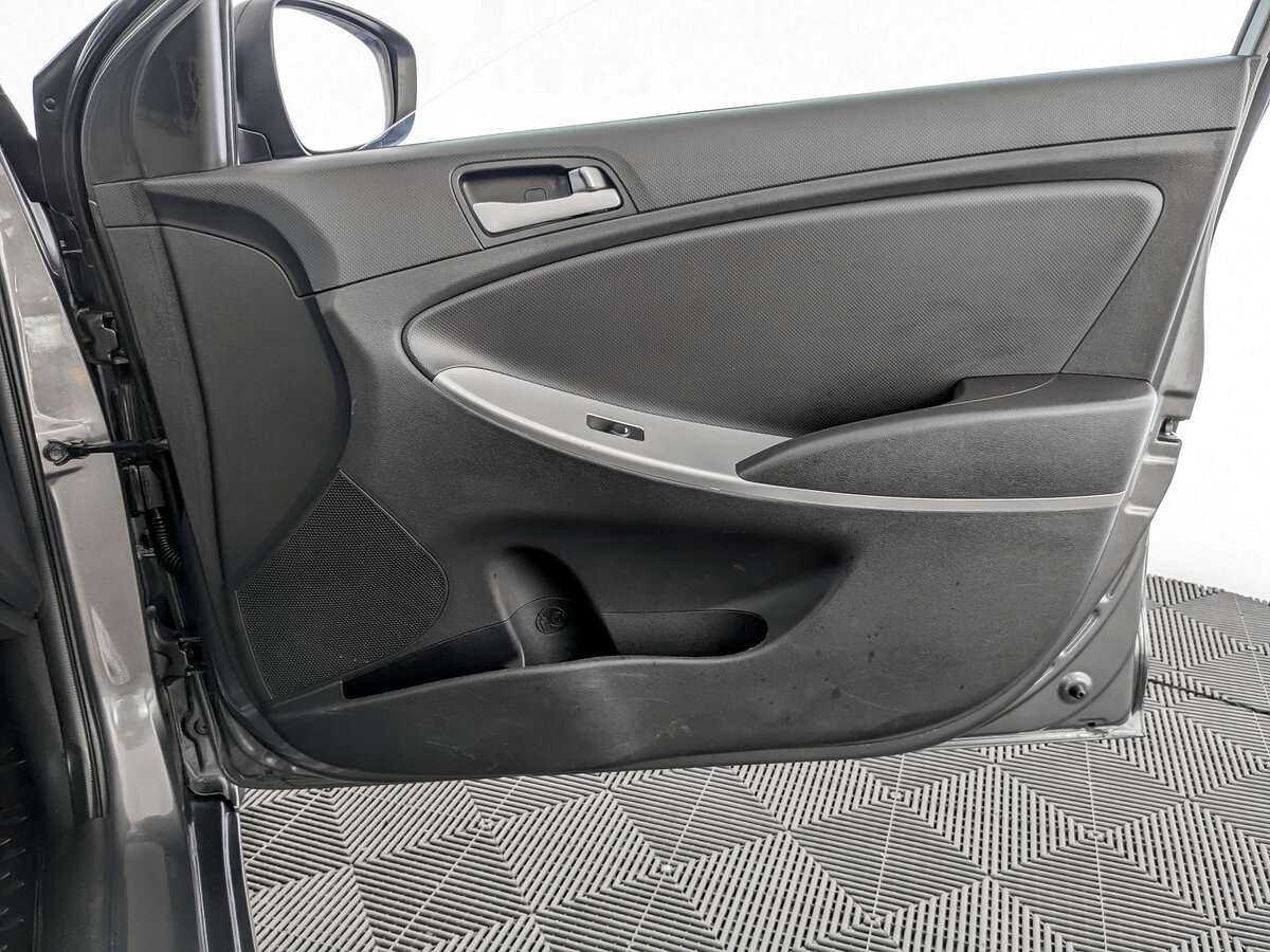 Купить Hyundai Solaris, 2014, 92 093 км.. Фото: #19