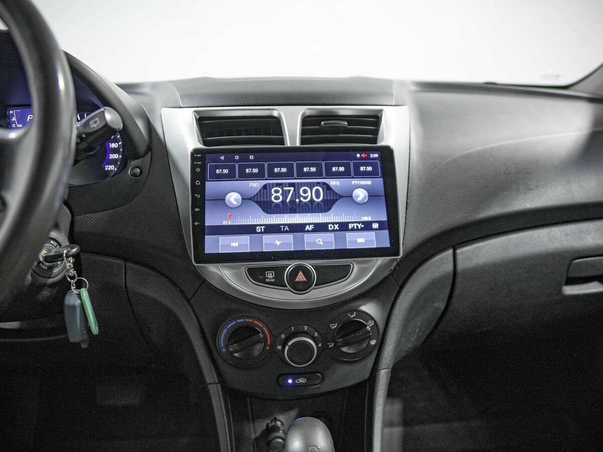 Купить Hyundai Solaris, 2013, 154 402 км.. Фото: #8