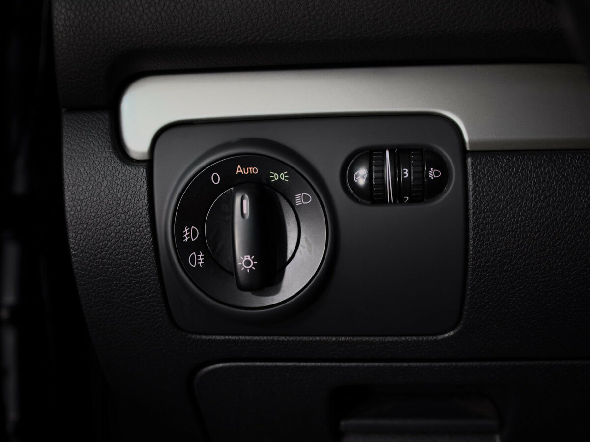 Купить Volkswagen Golf, 2012, 224 813 км.. Фото: #13