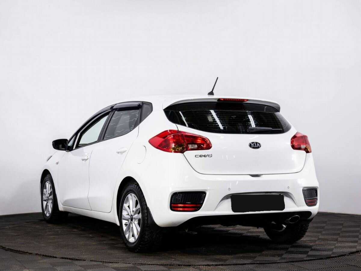 Купить Kia Ceed, 2016, 124 380 км.. Фото: #3