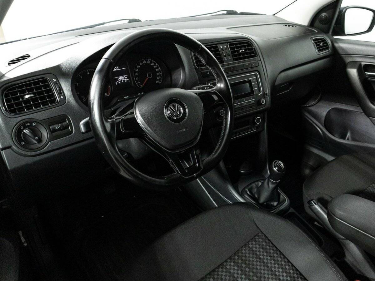 Купить Volkswagen Polo, 2017, 119 057 км.. Фото: #10