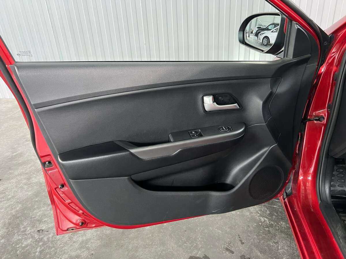 Купить Kia Rio, 2015, 149 468 км.. Фото: #8