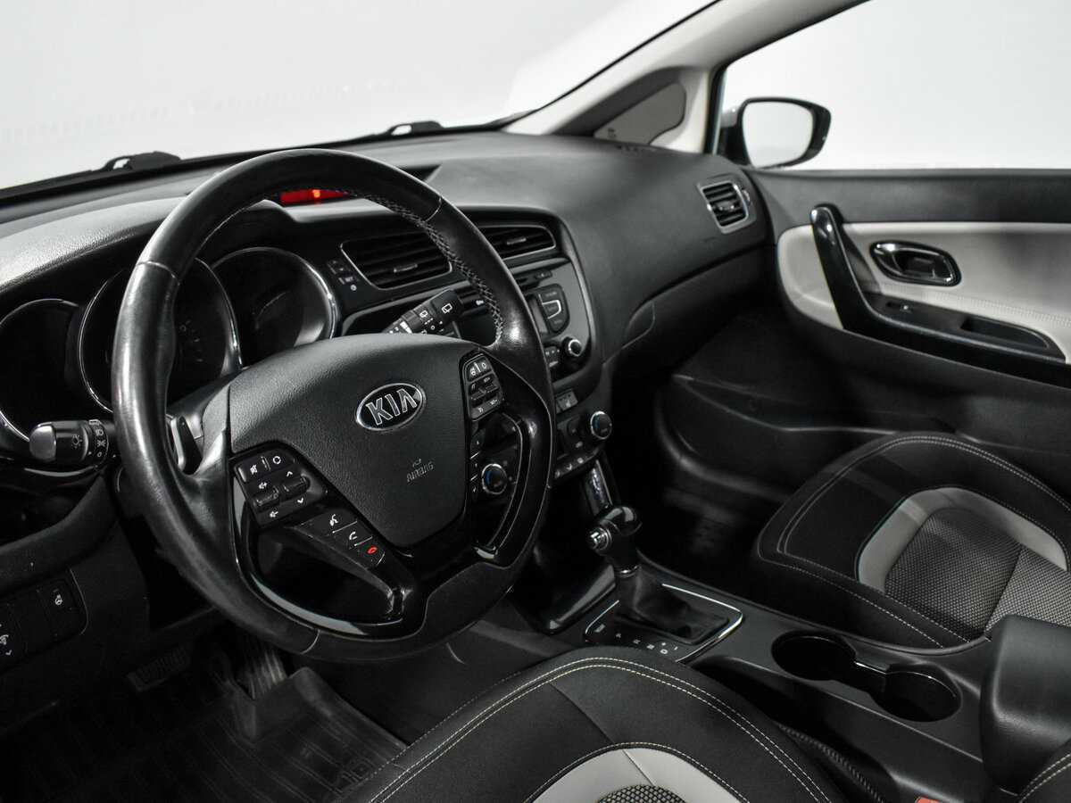 Купить Kia Ceed, 2012, 215 332 км.. Фото: #8