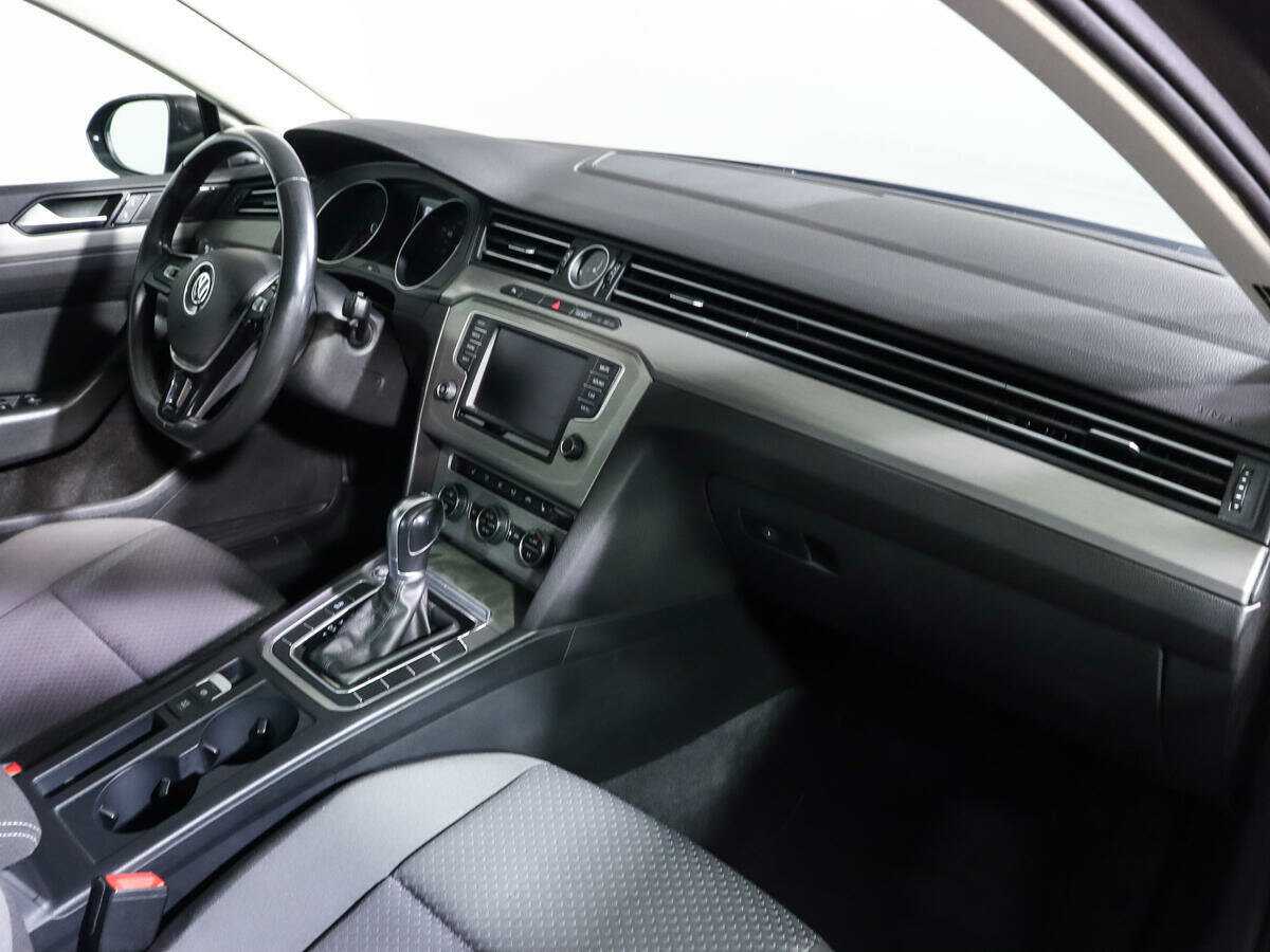 Купить Volkswagen Passat, 2016, 131 019 км.. Фото: #6