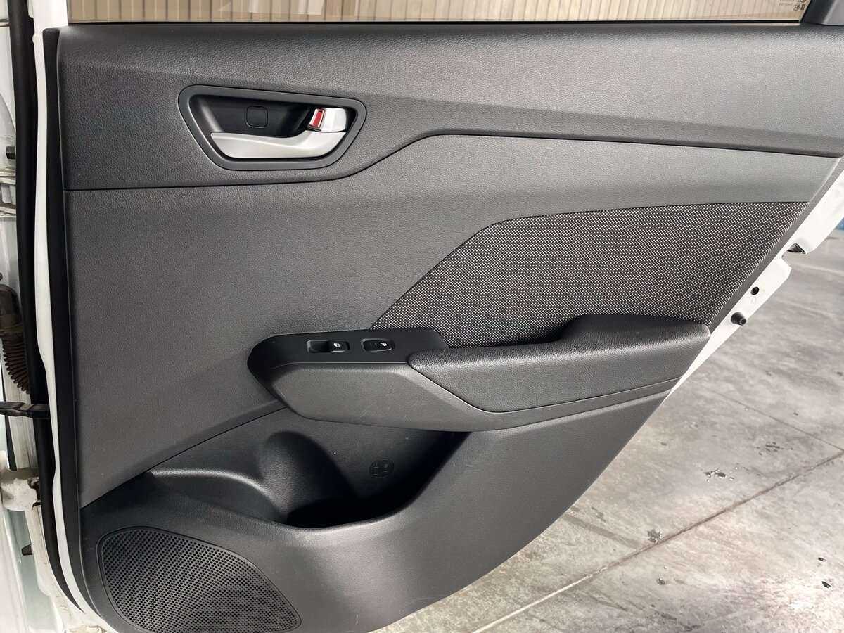 Купить Hyundai Solaris, 2018, 64 084 км.. Фото: #20