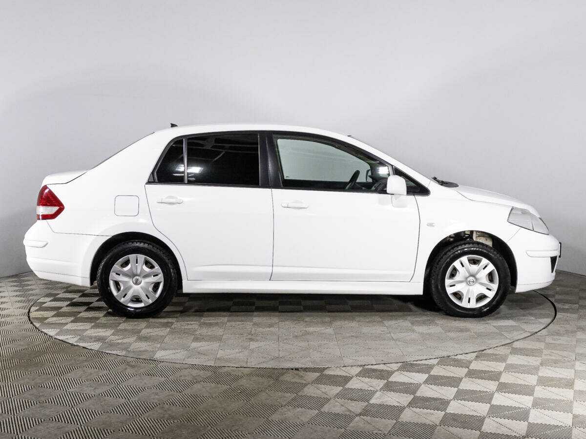 Купить Nissan Tiida, 2013, 107 912 км.. Фото: #3