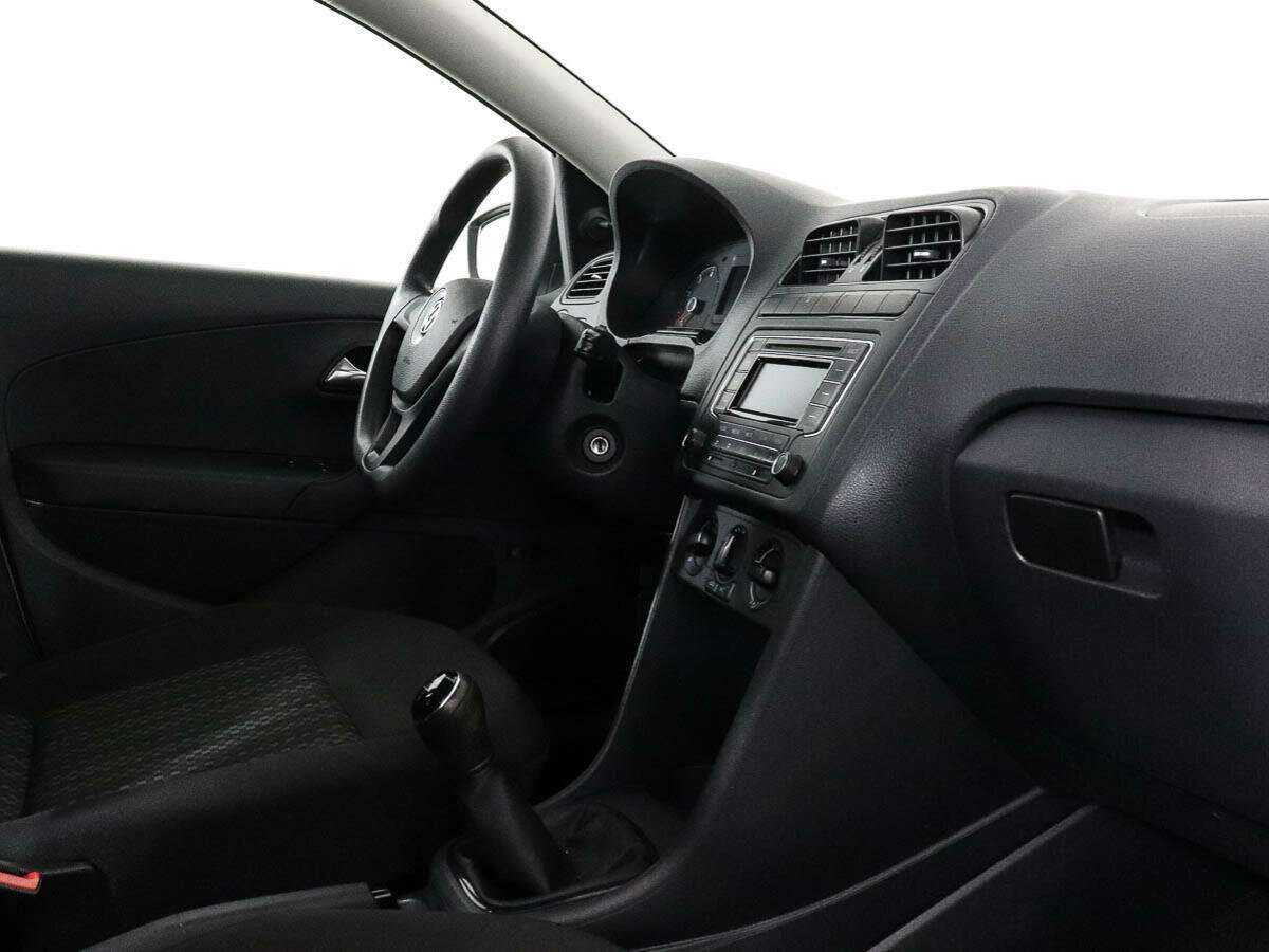Купить Volkswagen Polo, 2015, 57 373 км.. Фото: #5