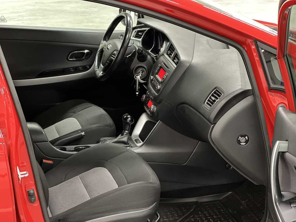 Купить Kia Ceed, 2016, 195 355 км.. Фото: #10