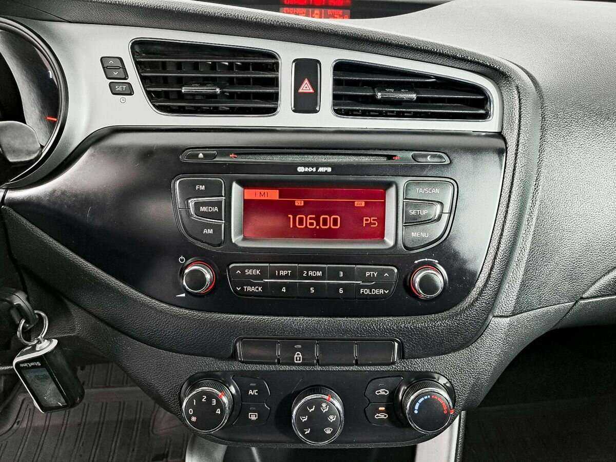 Купить Kia Ceed, 2013, 127 681 км.. Фото: #14