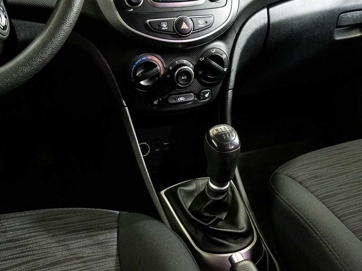 Купить Hyundai Solaris, 2015, 151 966 км.. Фото: #11